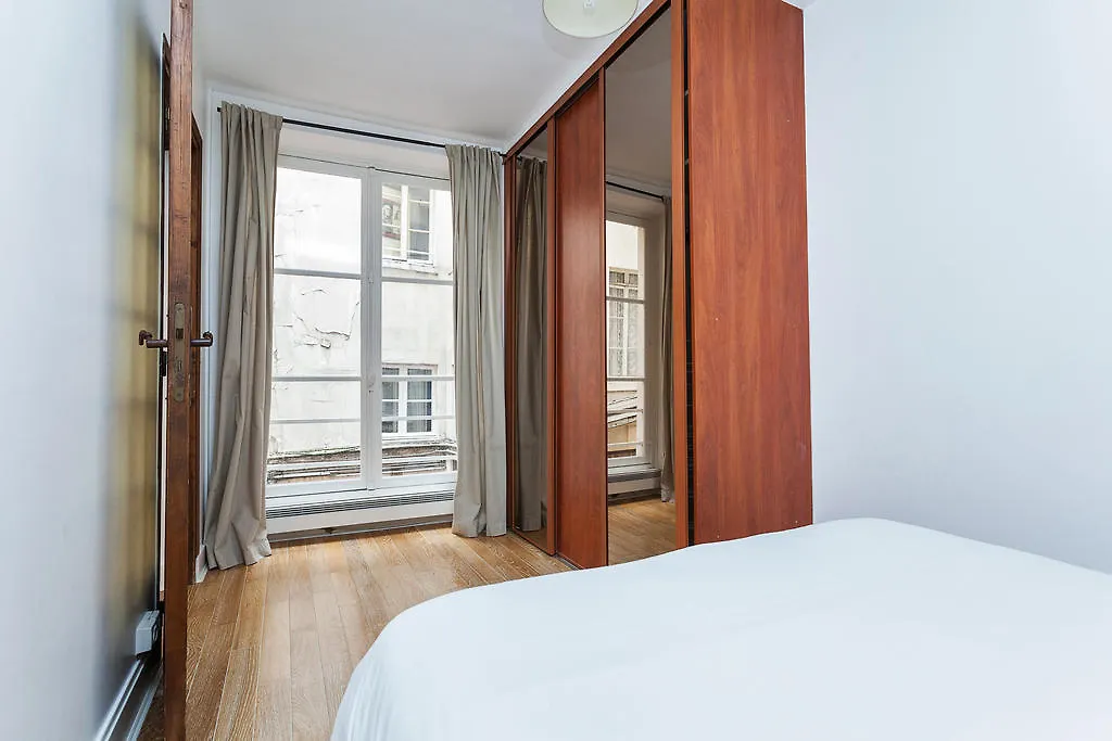 Apartment Saint Jacques Notre Dame De Paris